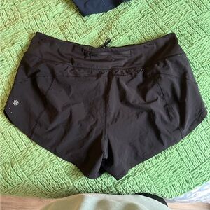 Athleta Black shorts 3inch